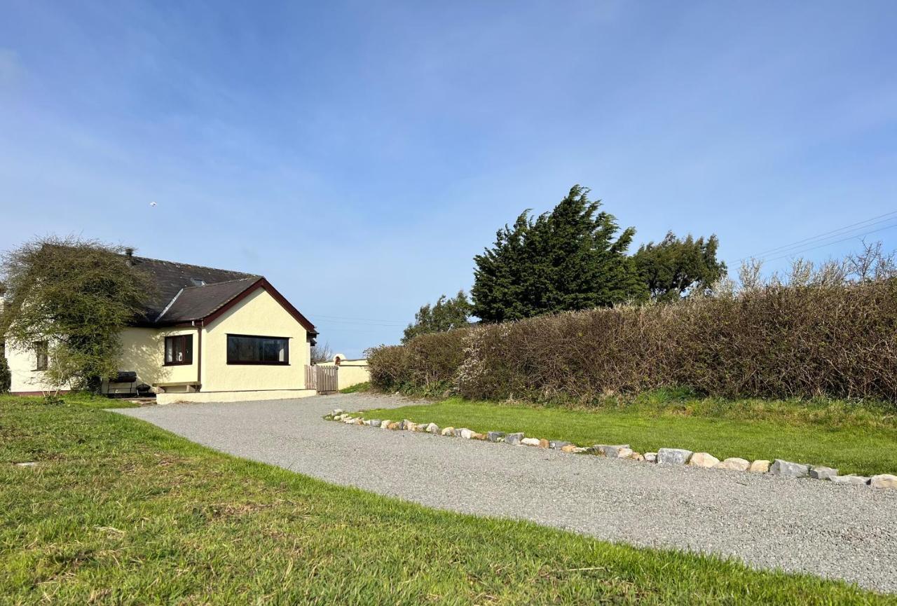3 Bed Detached Cottage- Log Burner Mountain Views Beaumaris Dış mekan fotoğraf